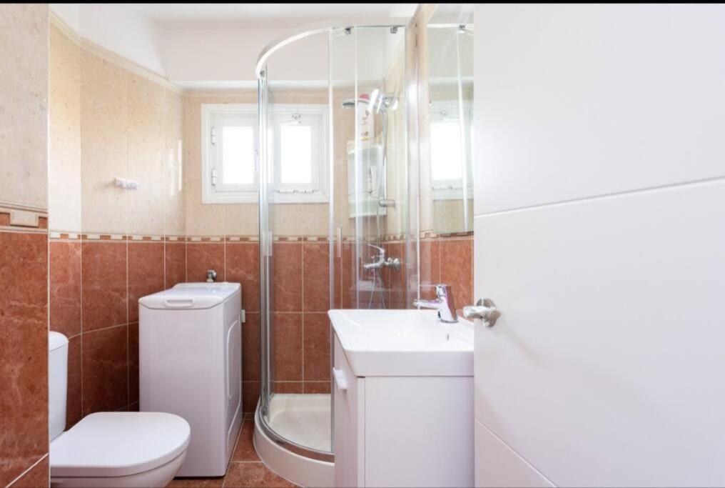Vivienda Vacacional Rosaini Лос-Крістіанос Екстер'єр фото